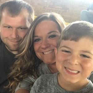 Meet your Posher, Crystal